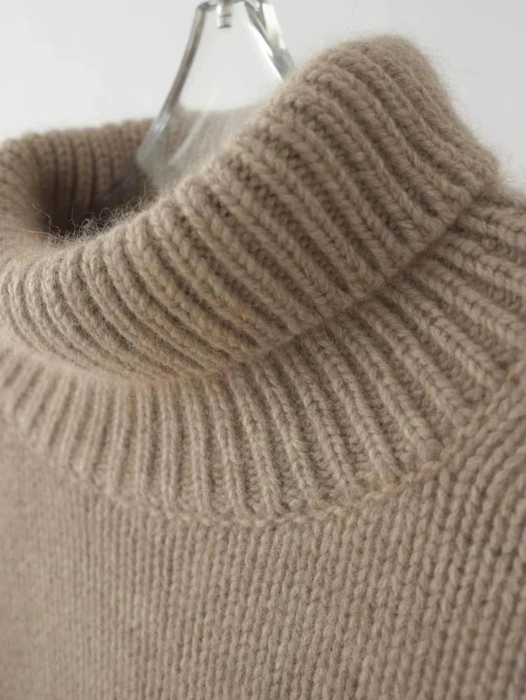 Loraine | Turtleneck Sweater