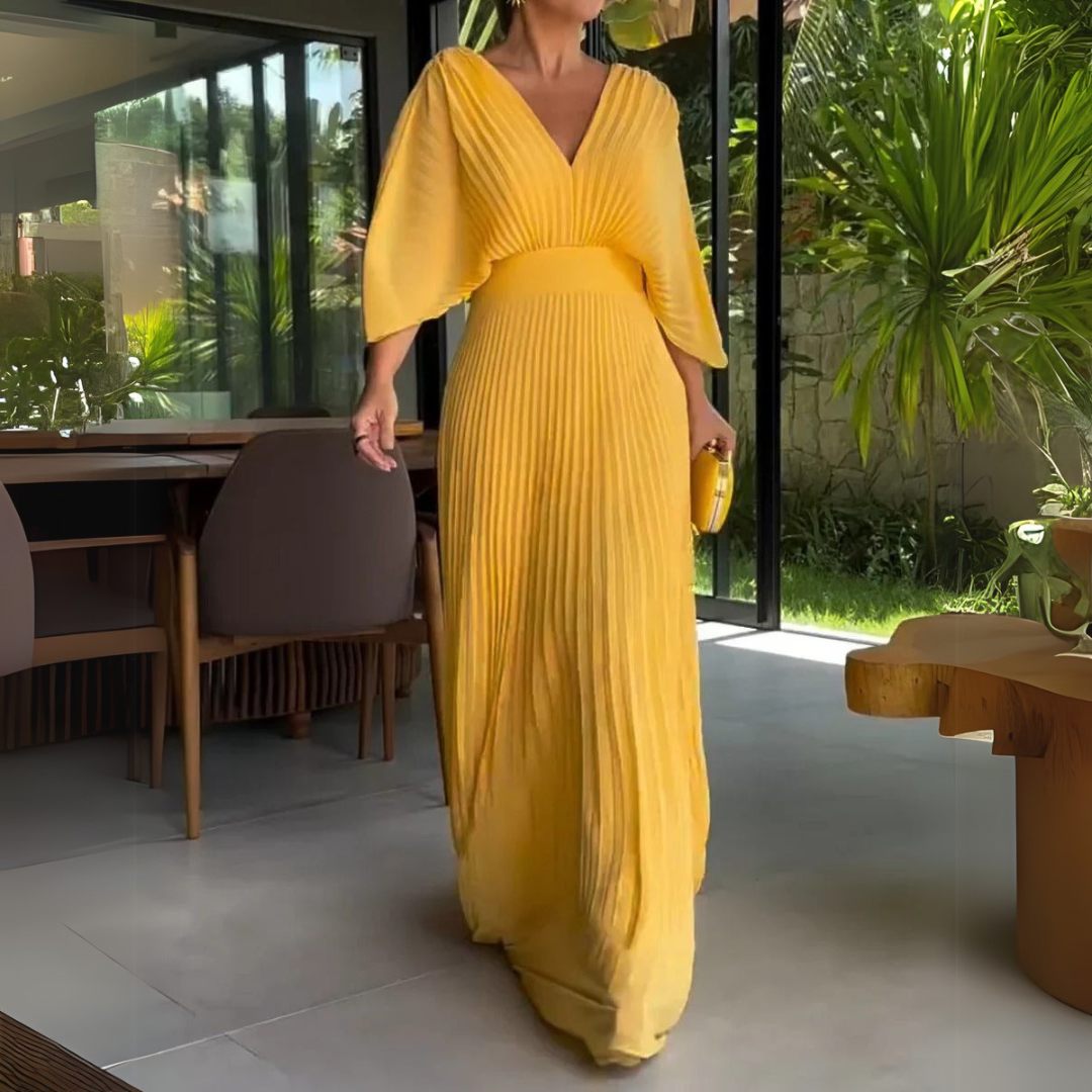 Vera | Pleated Dress with Elegance