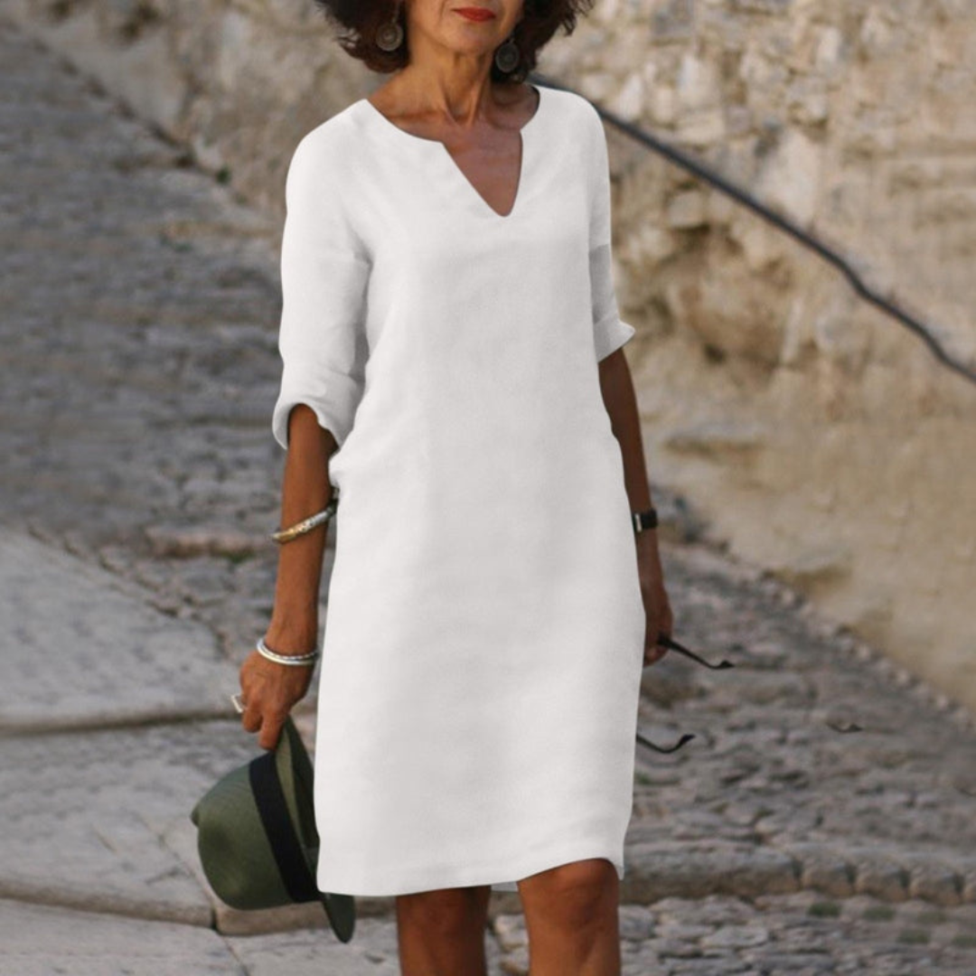 Zora | Stylish dress with an elegant V-neckline