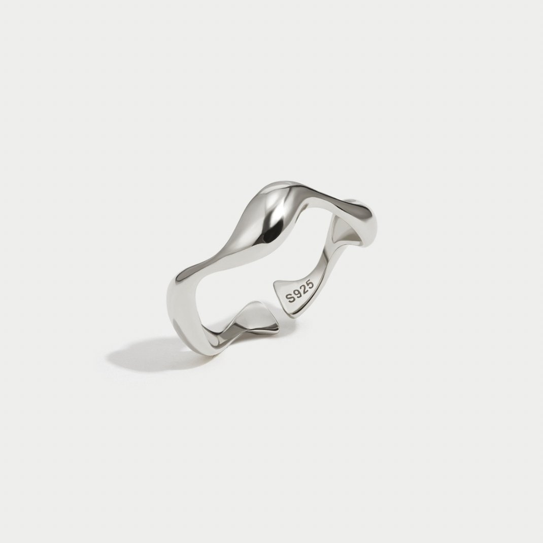 Ariana | Wave Ring in Silver
