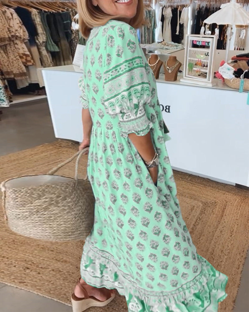 Verona | Stylish dresses with V-neckline and elegant pattern