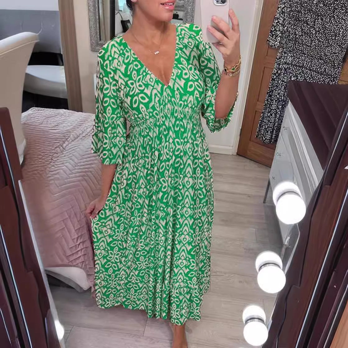 Roxanne | Stylish floral patterned dresses with V-neckline