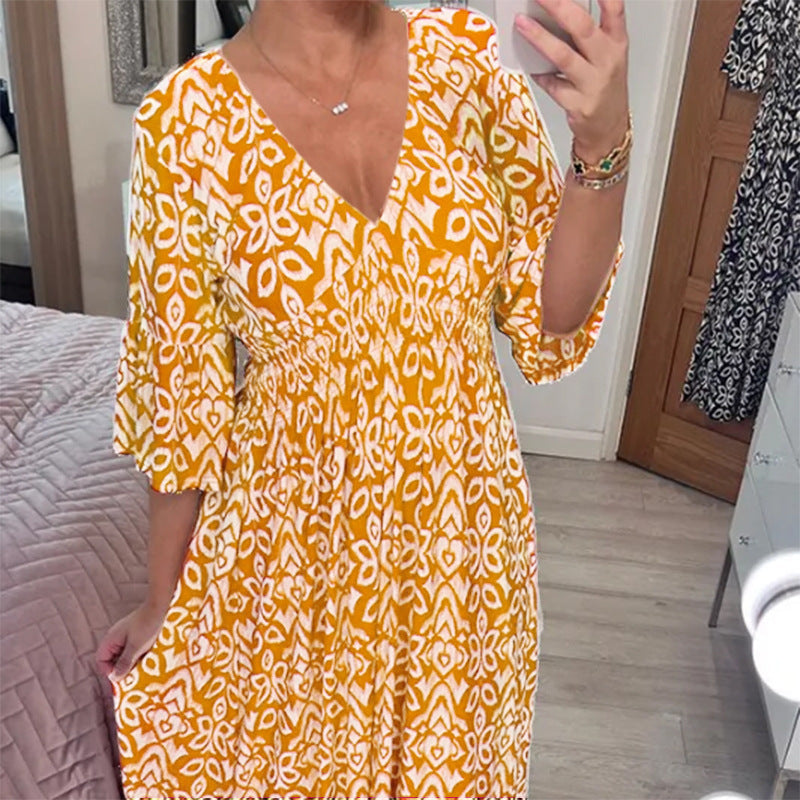 Roxanne | Stylish floral patterned dresses with V-neckline
