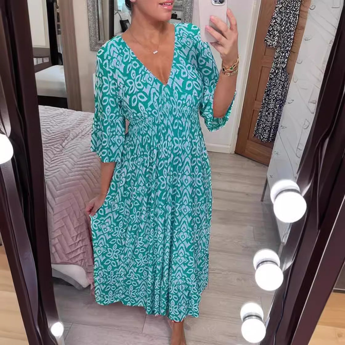 Roxanne | Stylish floral patterned dresses with V-neckline