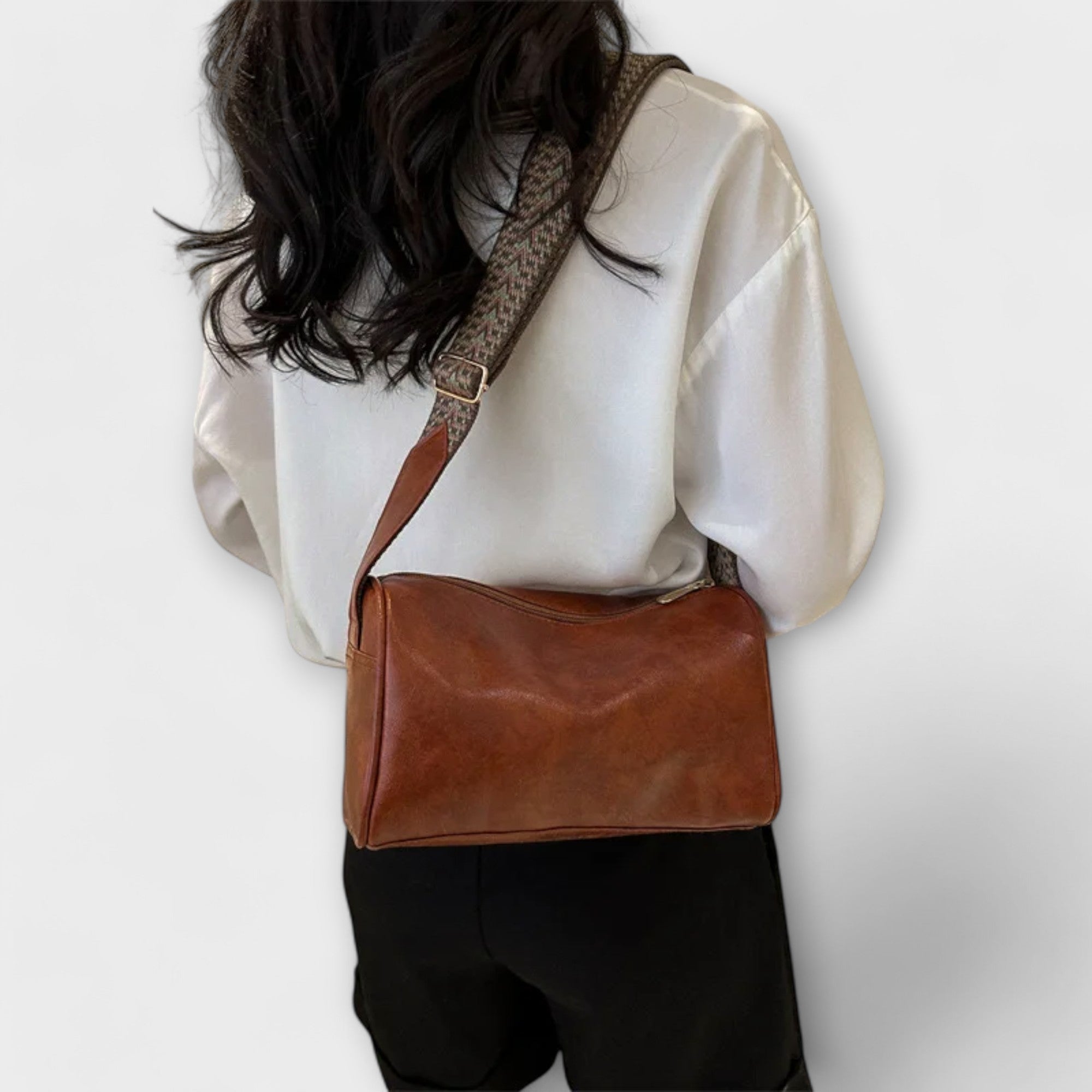 Nicole | Vintage Crossbody Bag