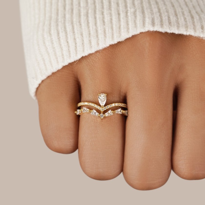 Aura | Elegant Crystal Ring