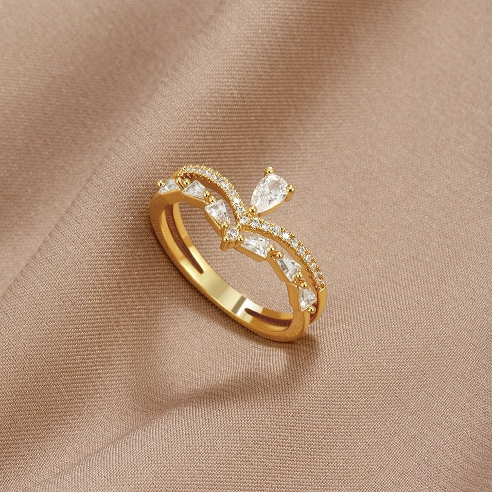 Aura | Elegant Crystal Ring