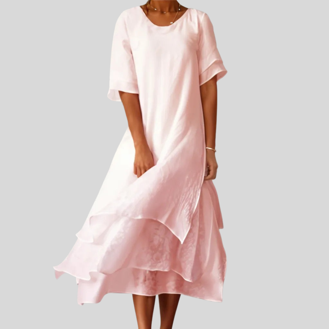 Carol | Maximum dress model with a timeless silhouette