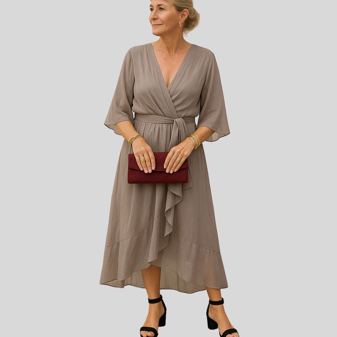 Fatima | Dresses with a V-neckline