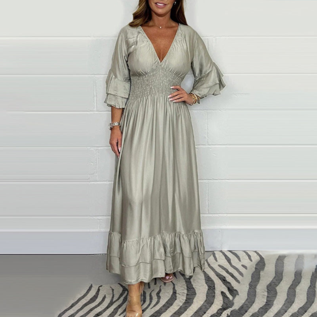 Marie | Dress that emphasizes elegance