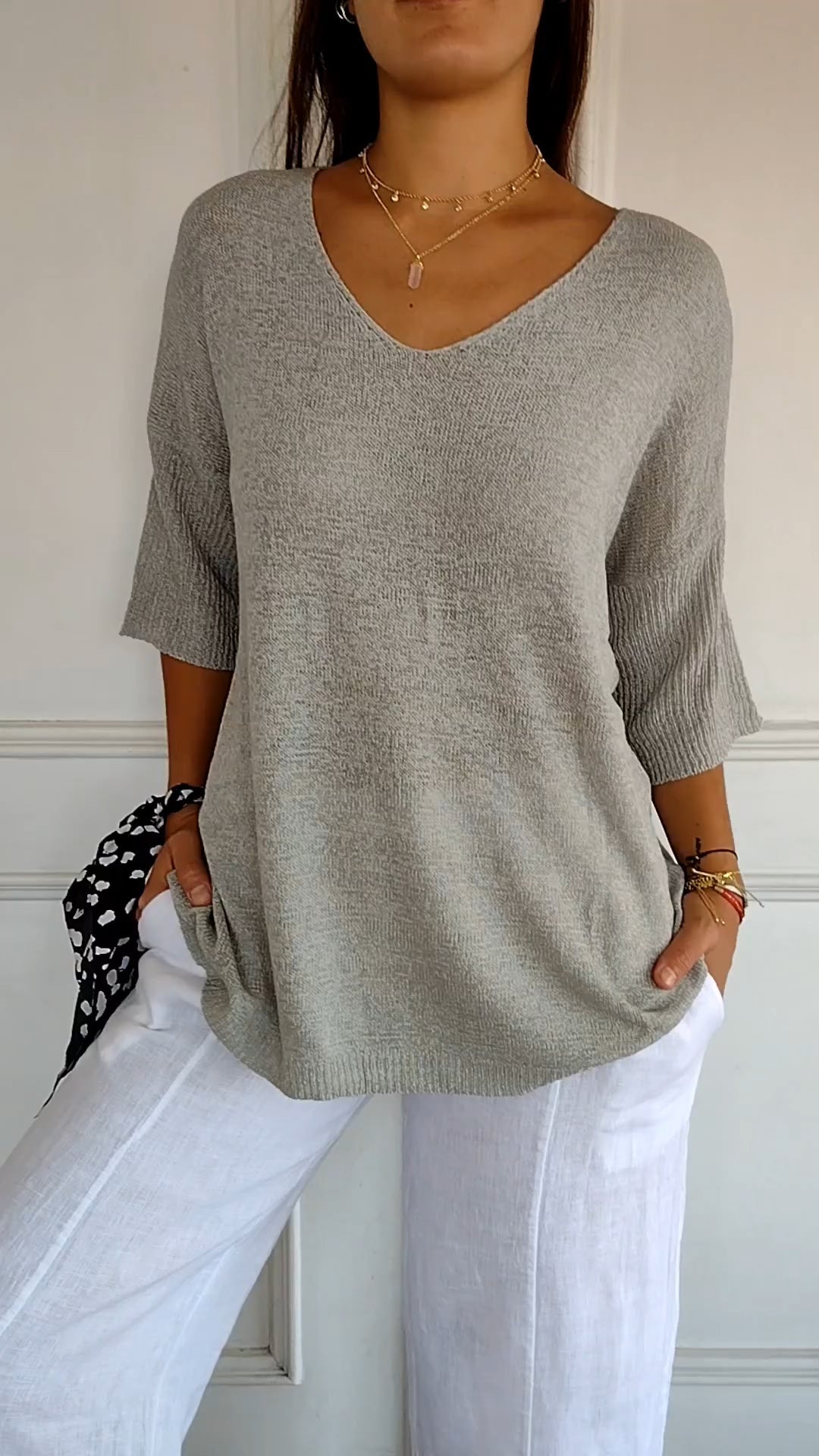 Avis | Soft V-Neck Top