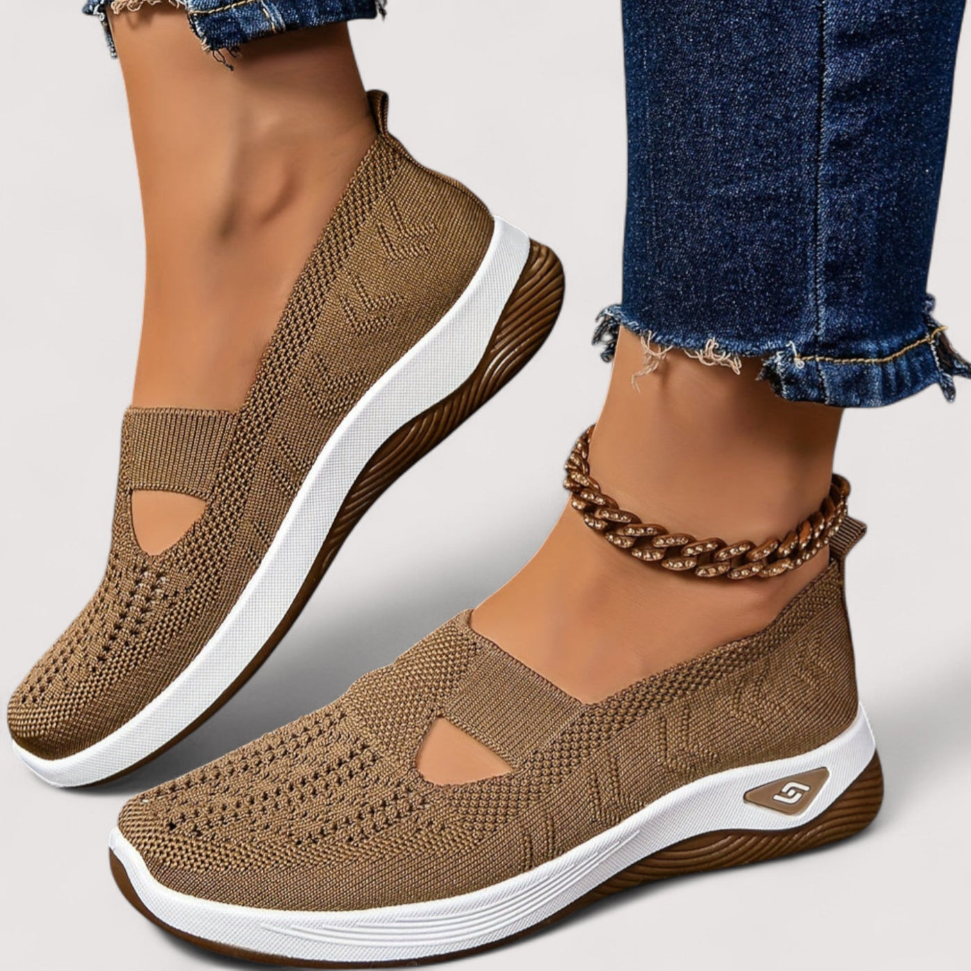 Cora | Lightweight Non-Slip Barefoot Shoes