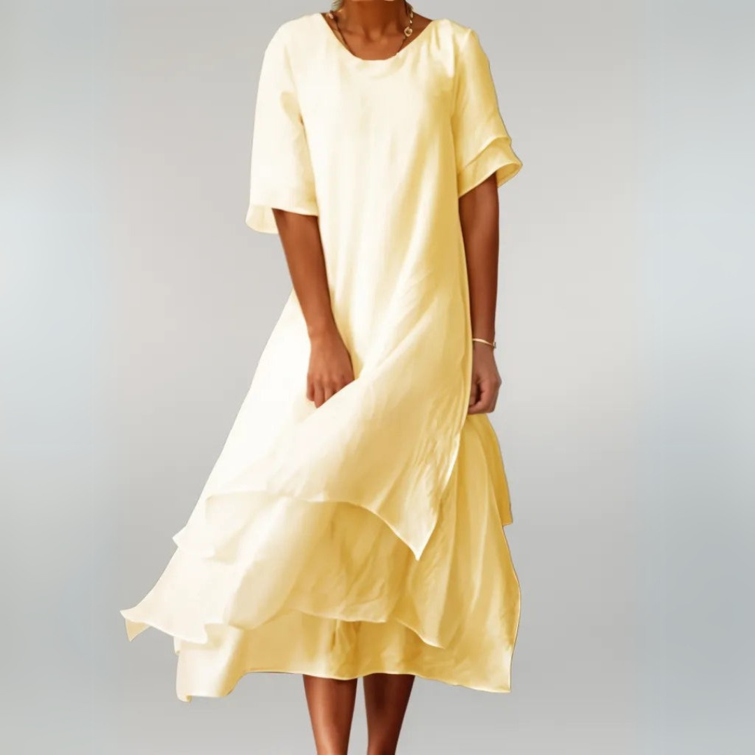 Carol | Maximum dress model with a timeless silhouette