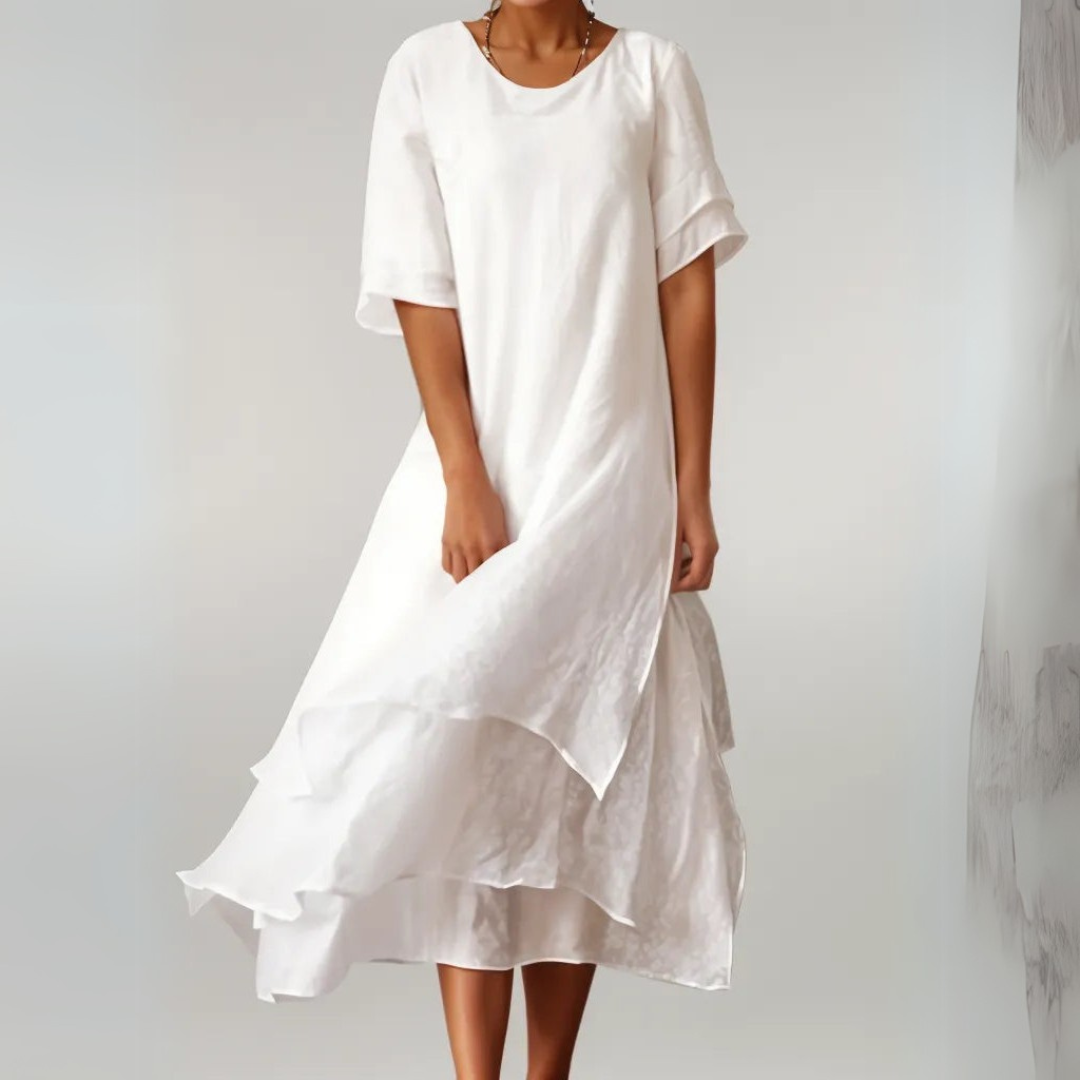 Carol | Maximum dress model with a timeless silhouette