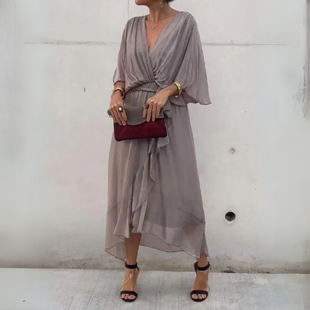 Fatima | Dresses with a V-neckline