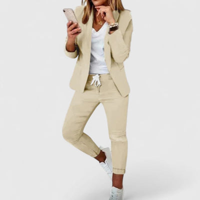 Everly | Sophisticated Suit
