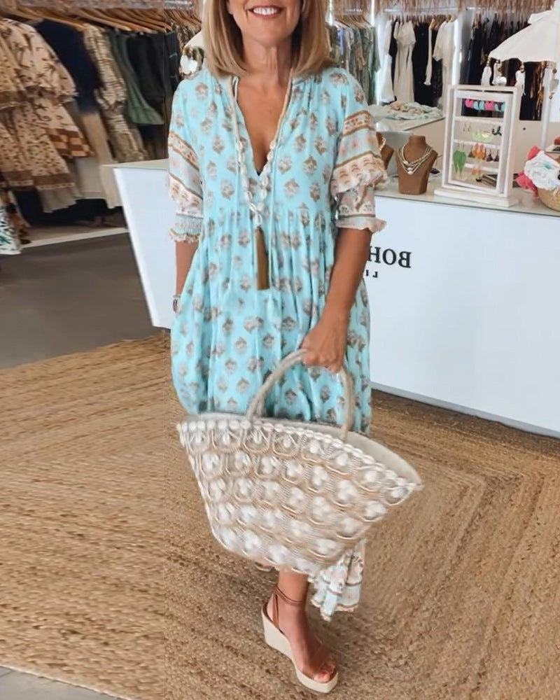 Verona | Stylish dresses with V-neckline and elegant pattern