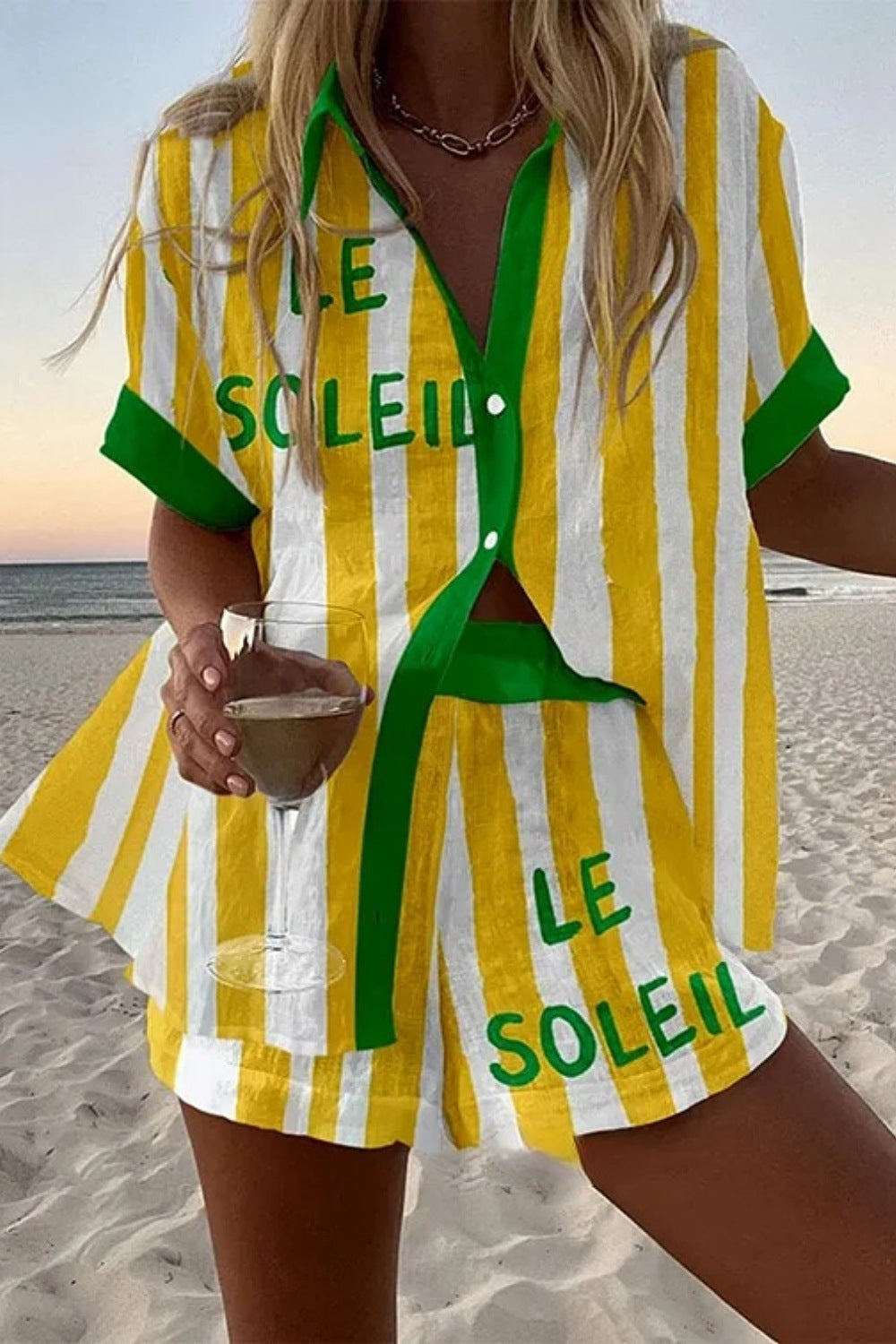 Regine | Short Linen Outfit with Yellow Stripes