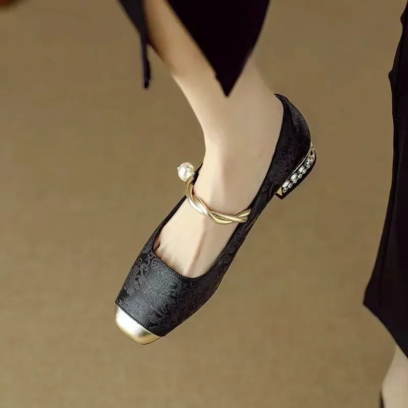 Sue | Elegance with a sparkle