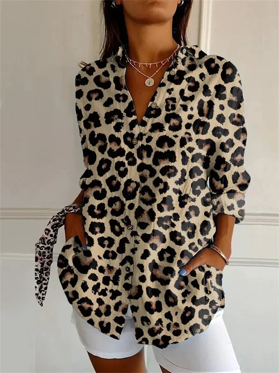 Karen | Comfortable Blouse with Flowers