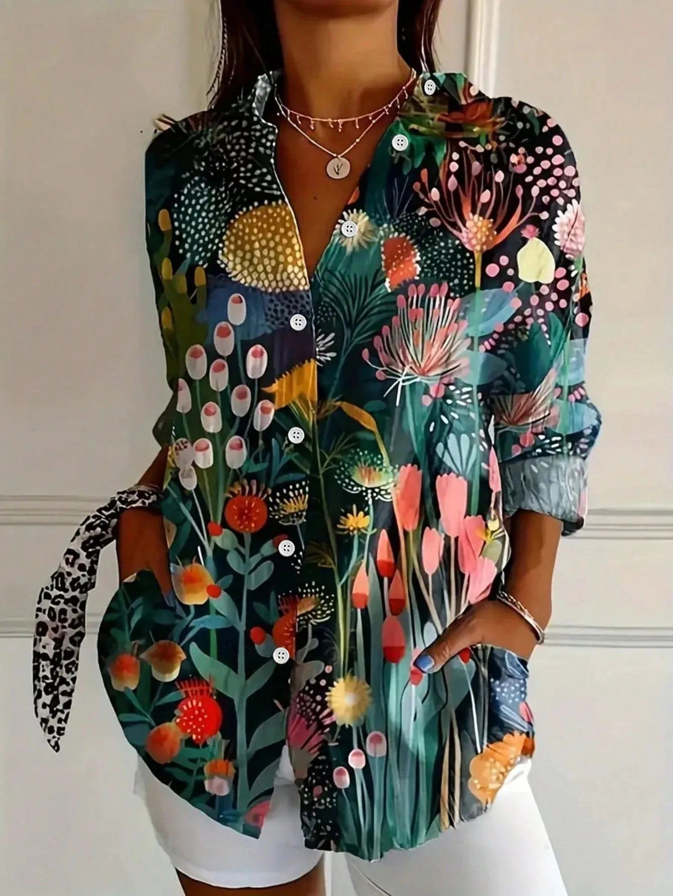Annika | Colorful Blouse with Playful Print