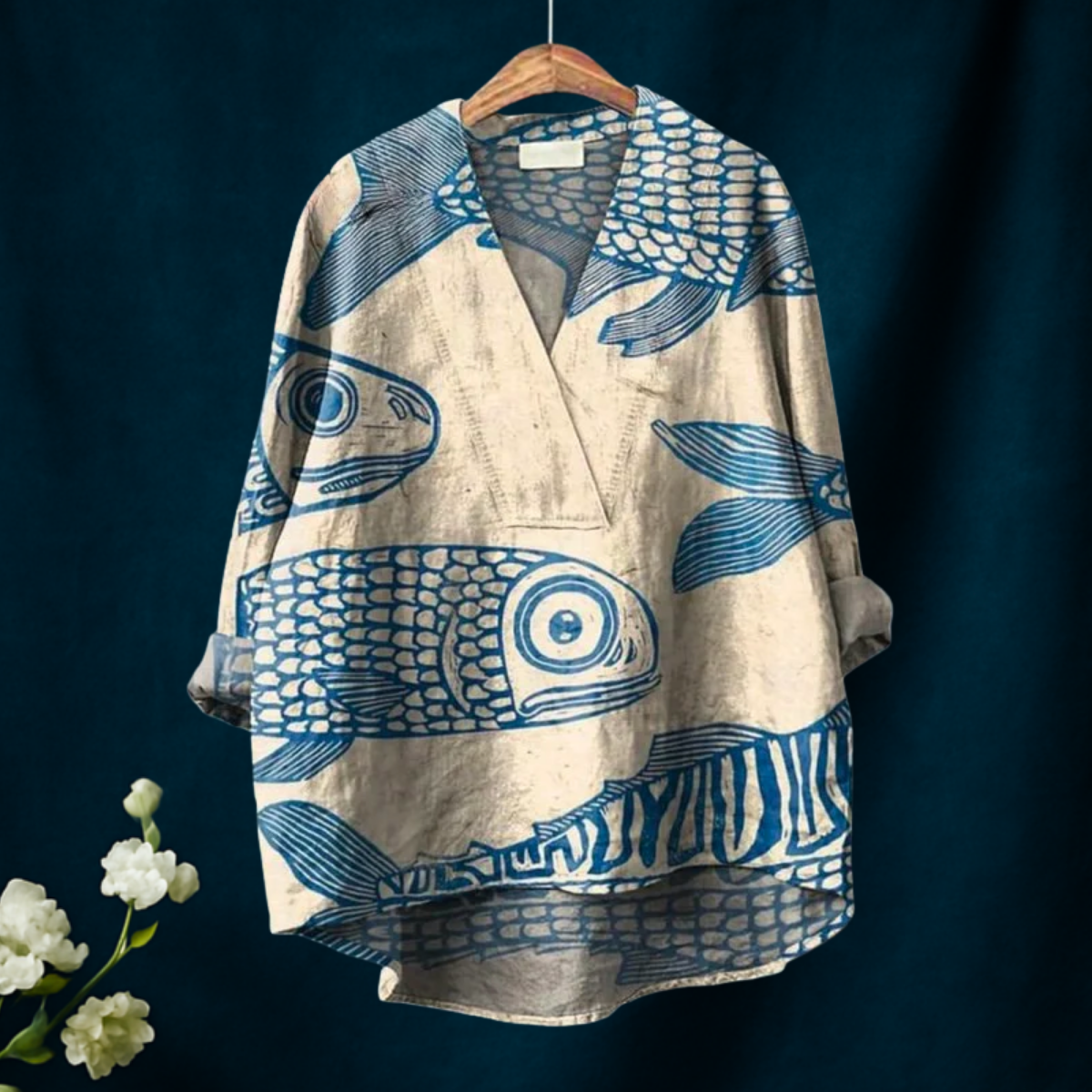 Frincess | Women's Blue Minimalist Line Fish Print Casual V-neck Shirt