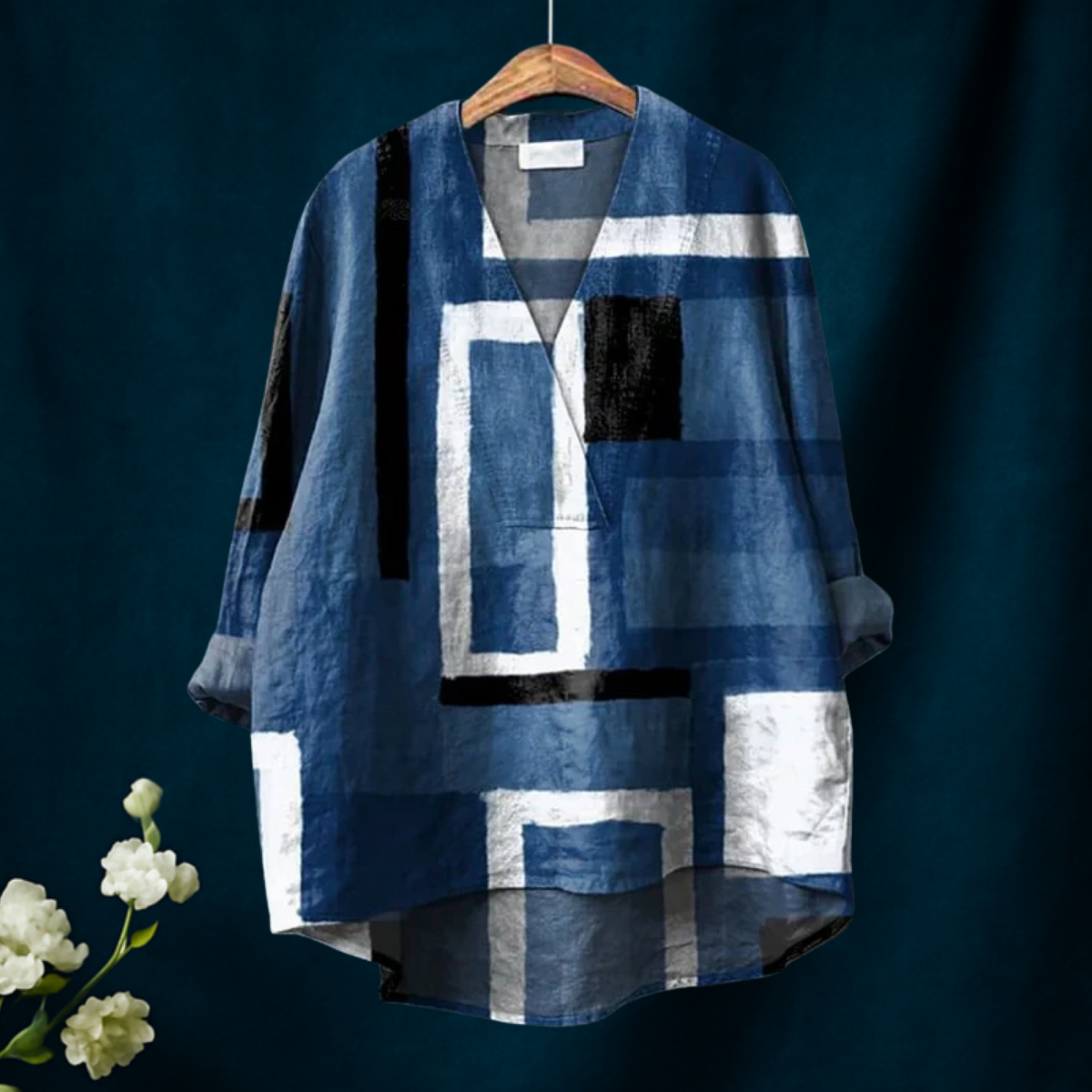 Quin | Women's Cowboy Blue Square Geometry Print Casual V-neck Shirt