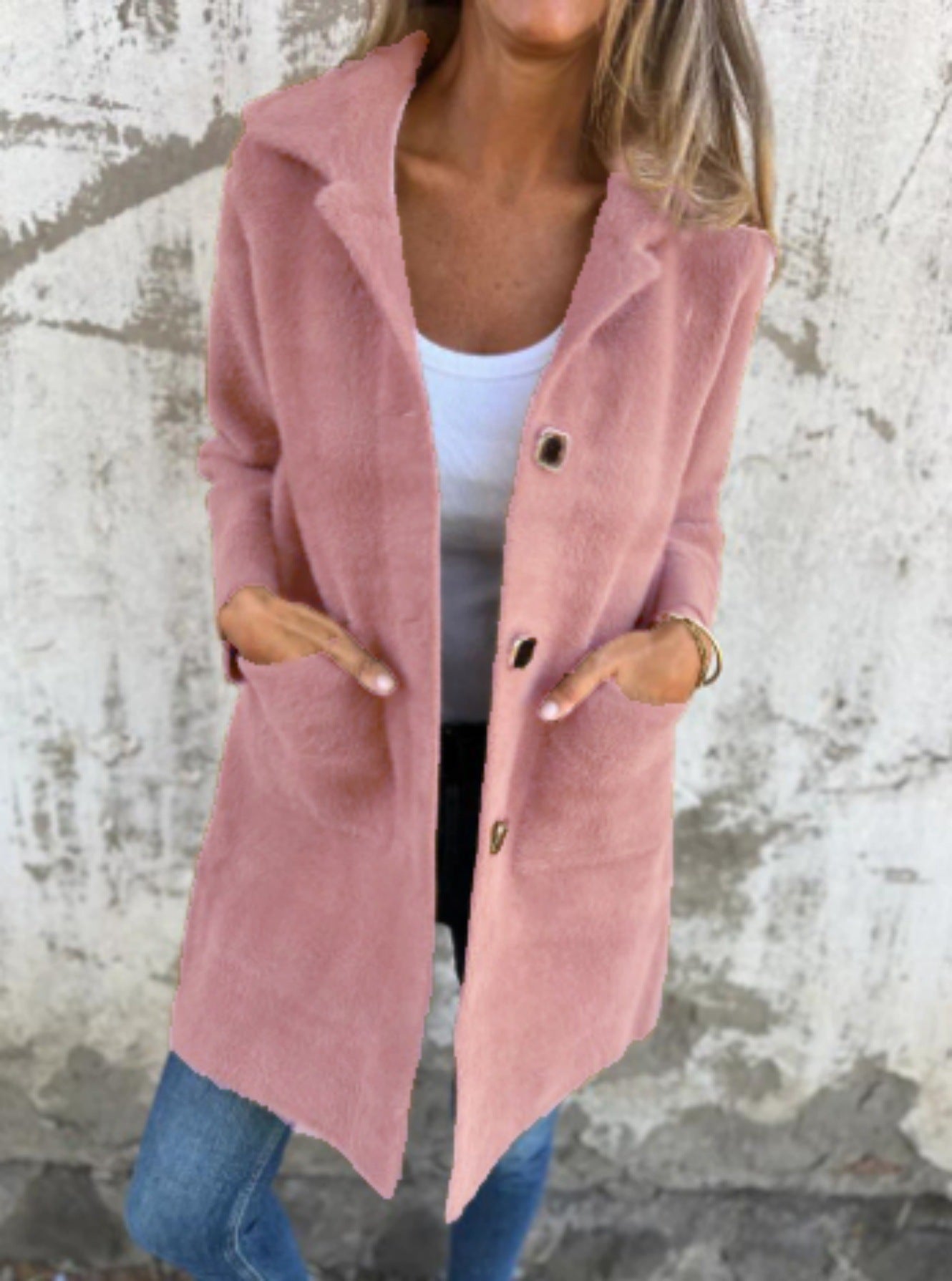 Gwendolyn | Elegant, Coarse Coat