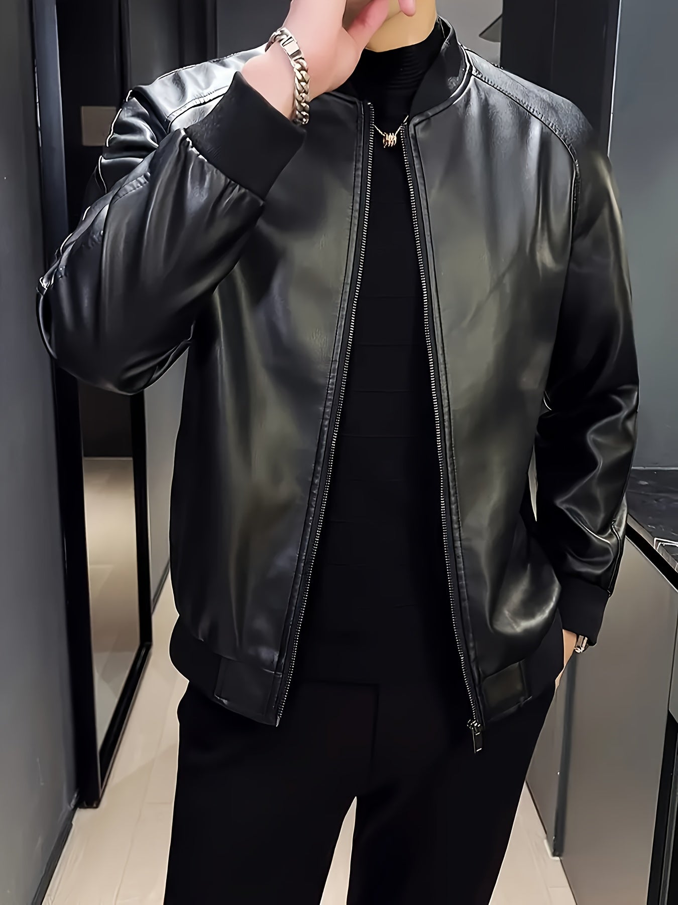 Clifford | A loose baseball jacket with character