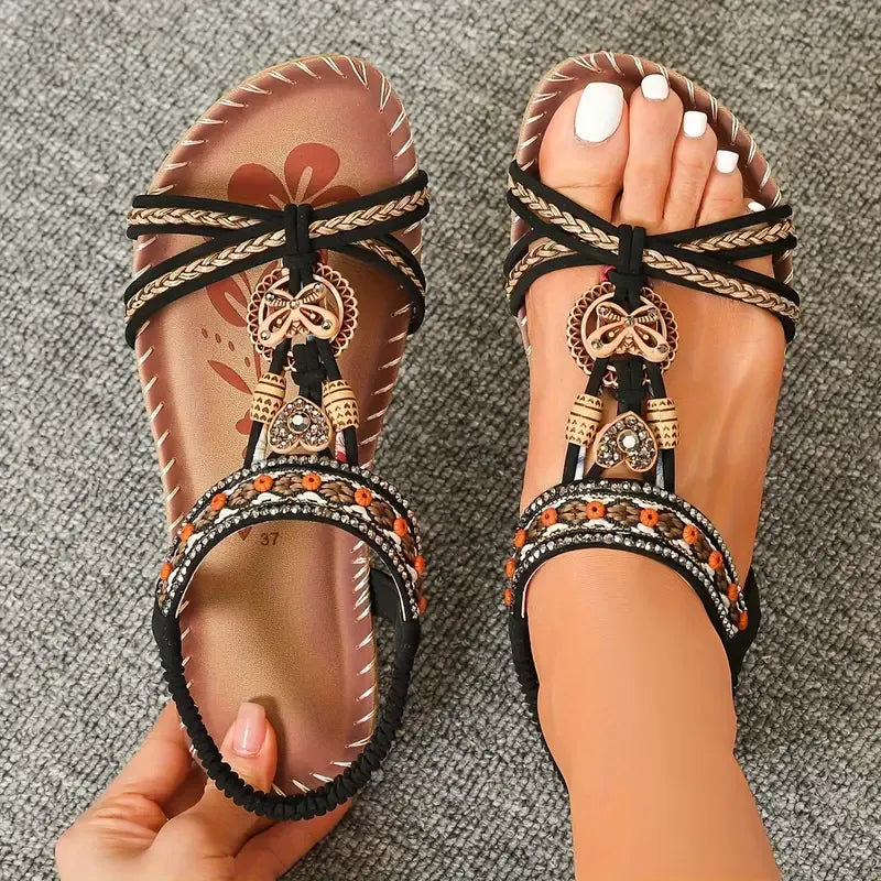 Clara | Elegant sandals decorated with flowers and a rhinestone butterfly