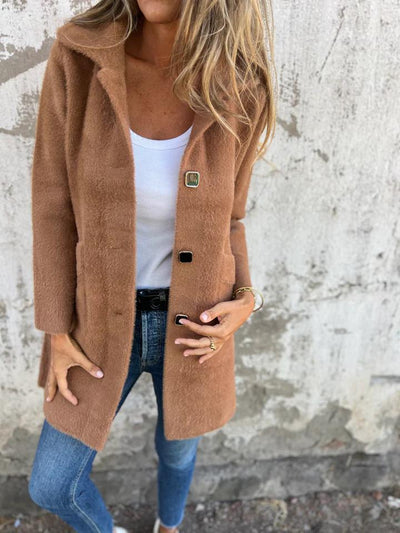 Gwendolyn | Elegant, Coarse Coat