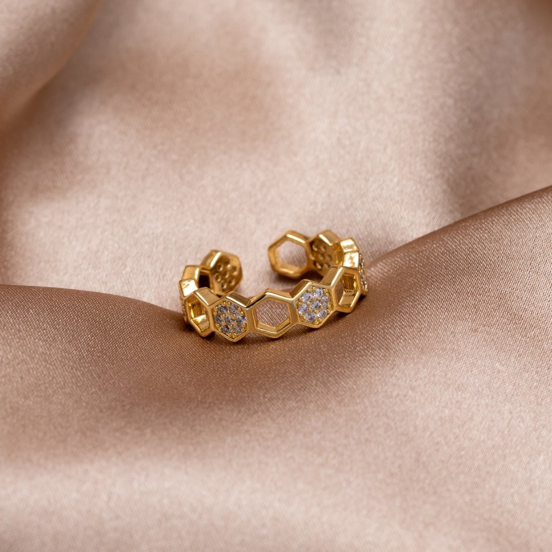 Bina | Gold and Crystal Ring