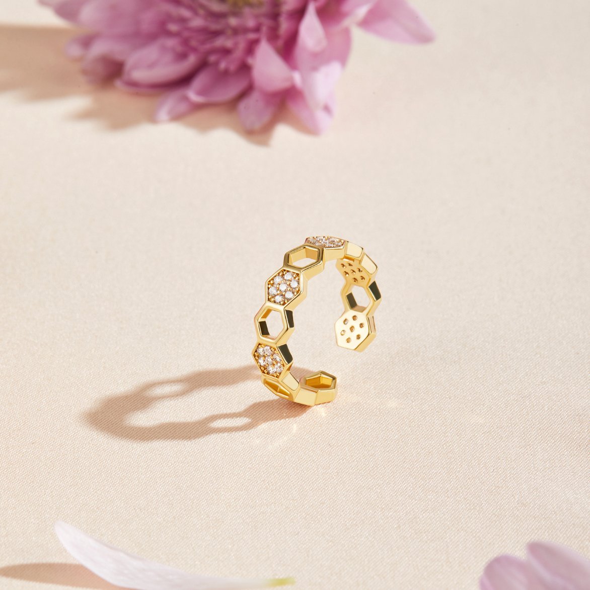 Bina | Gold and Crystal Ring