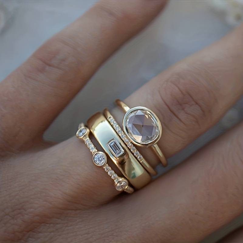 Jamilla | Vintage Gold Ring Set with Zirconia