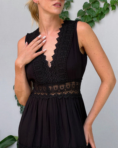 Abigail | Sleeveless Midi Dress in Boho Style with Lace Details