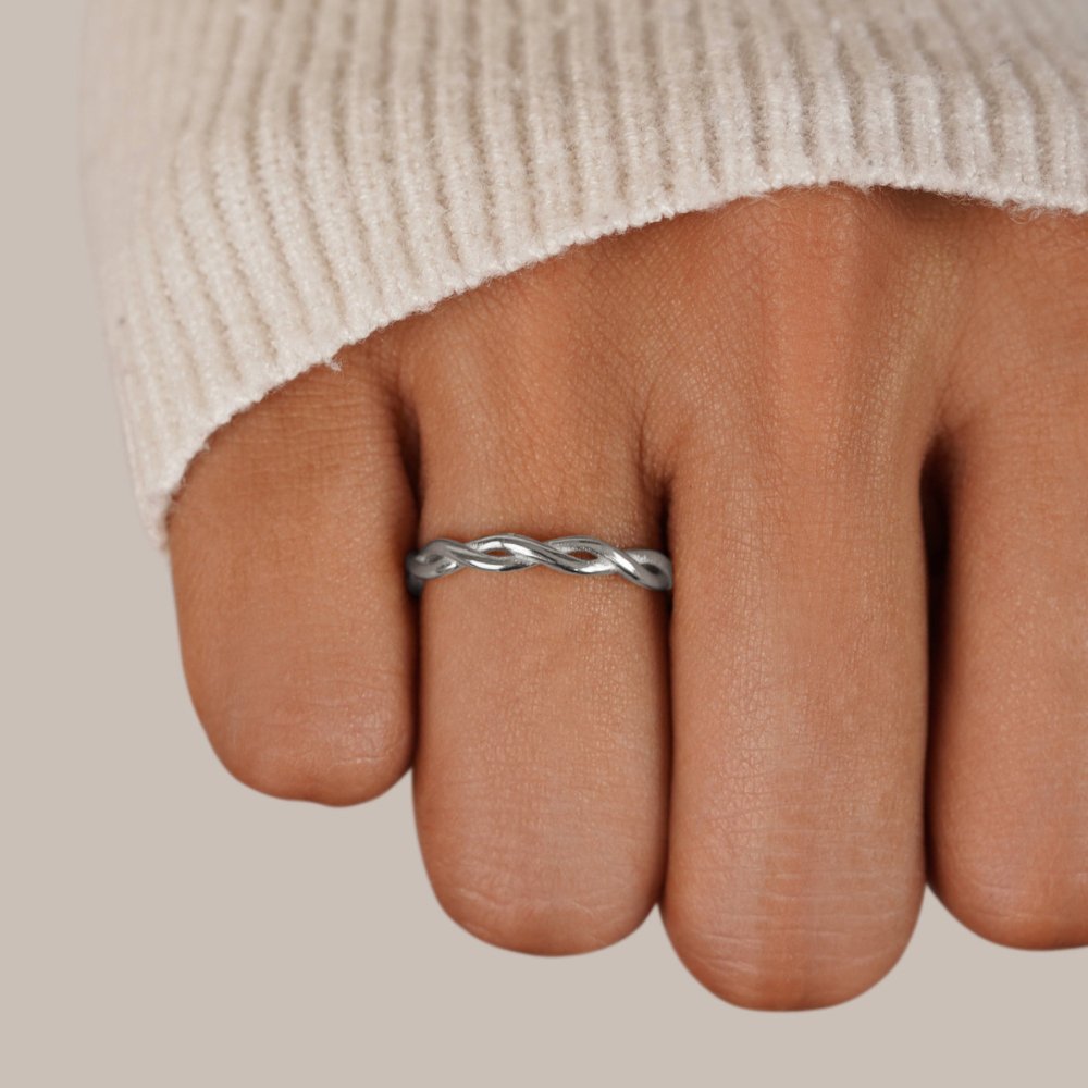 Amara | 18K Silver Infinity Spinning Ring