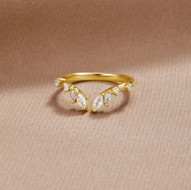 Mane | Gold Crystal Ring