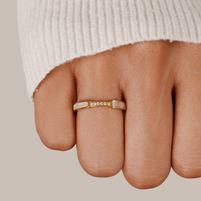 Unit | Pearl and Crystal Ring