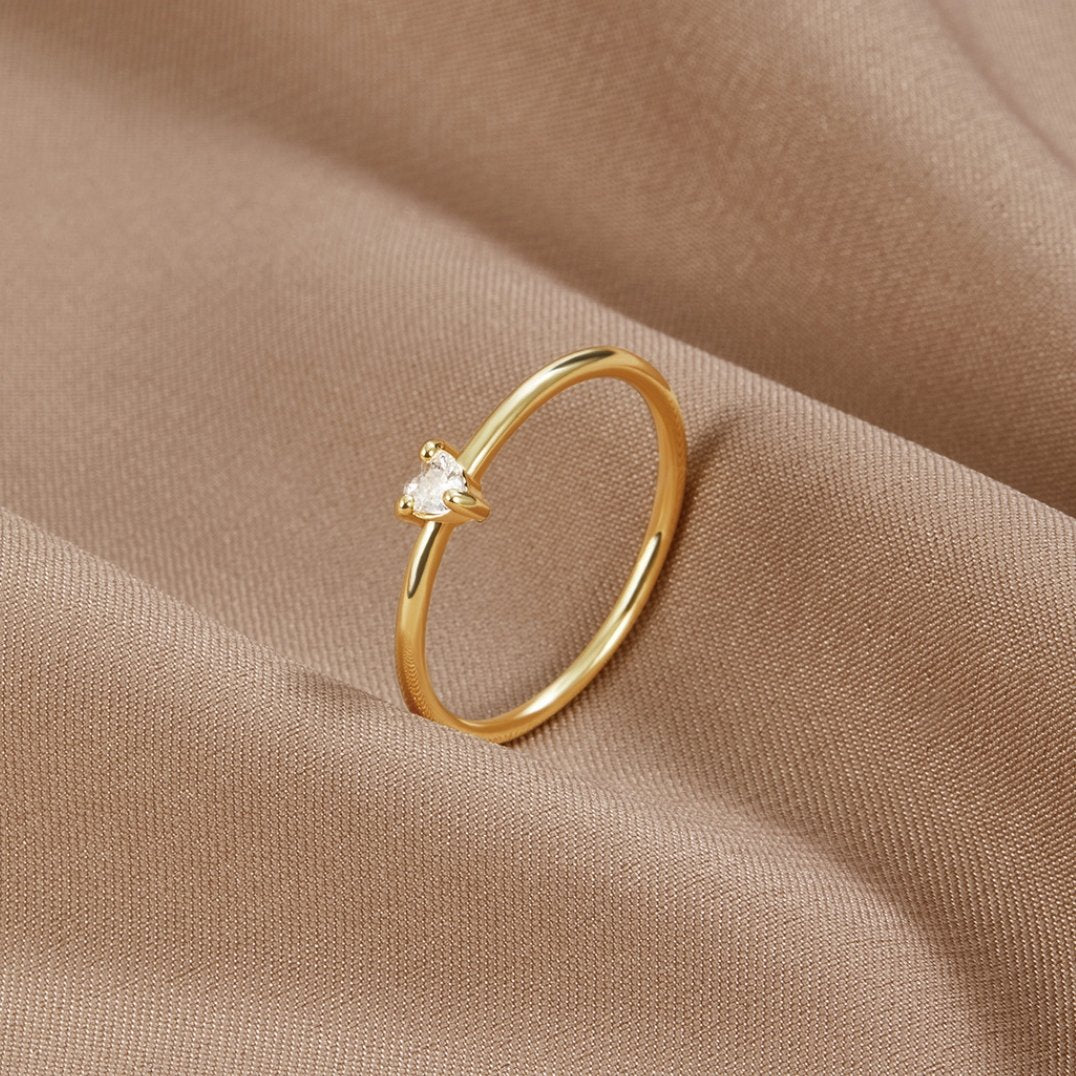 Lovely | Heart Ring in Crystal